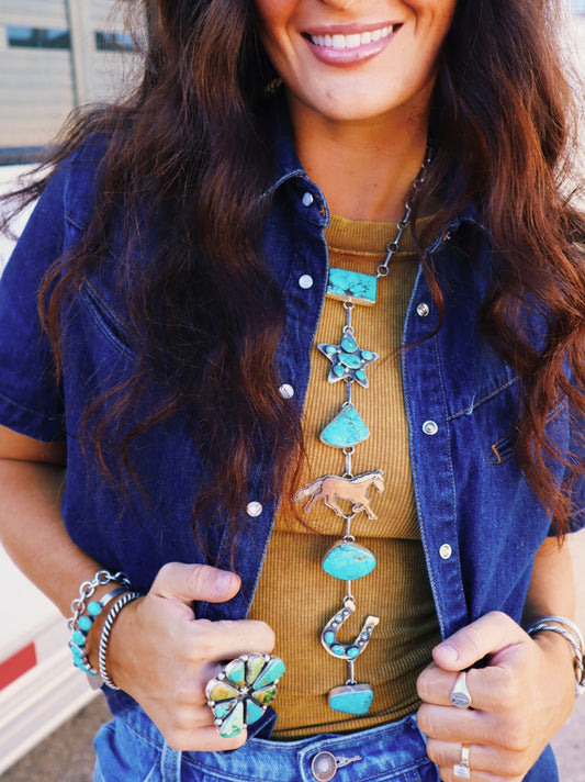 The Cowgirl Lariat