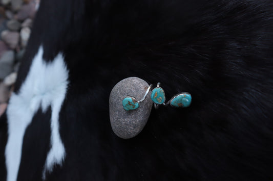 3 Stone Twist Ring